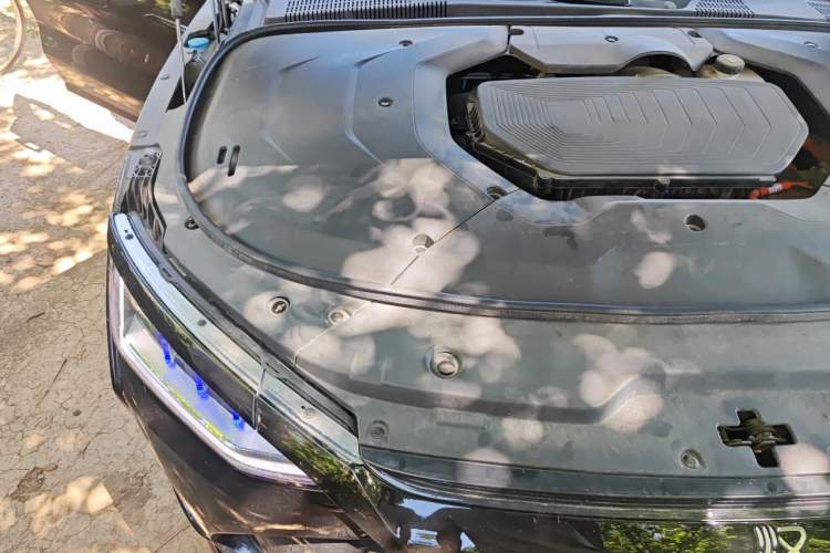 Used BYD Han 2020 DM Four-Wheel Drive Performance Edition Prestige Model Engine Bay Right
