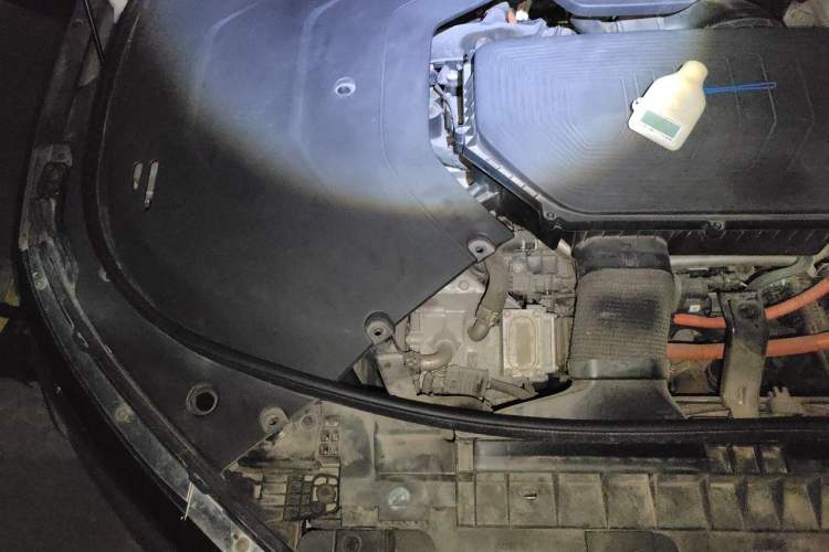 Used BYD Han 2020 DM Four-Wheel Drive Performance Edition Prestige Model Engine Bay Right
