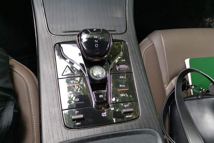 Used BYD Han 2020 DM Four-Wheel Drive Performance Edition Prestige Model Gear Lever