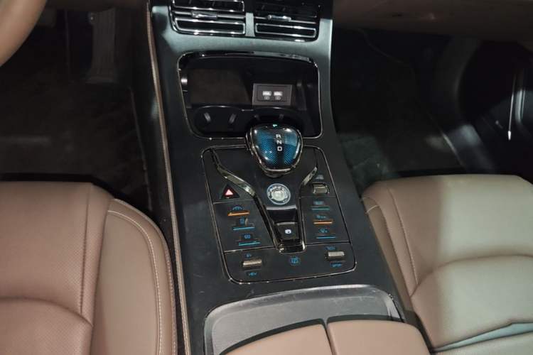 Used BYD Han 2020 DM Four-Wheel Drive Performance Edition Luxury Model Gear Lever