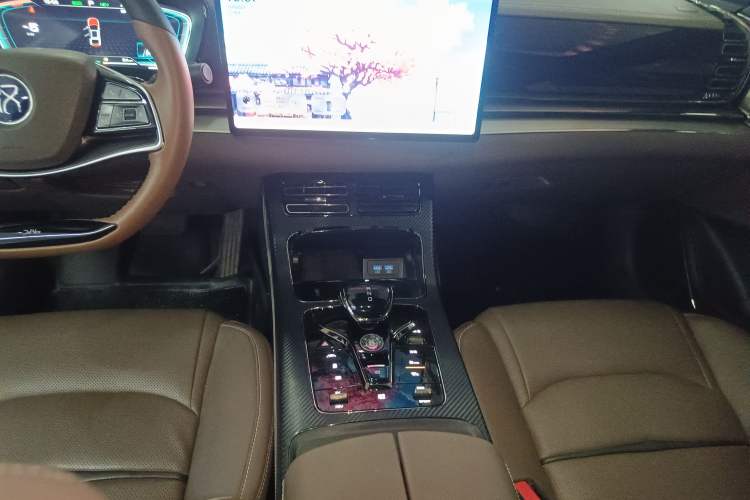 Used BYD Han 2020 DM Four-Wheel Drive Performance Edition Prestige Model Gear Lever