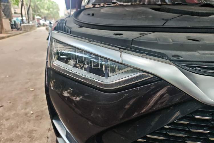 Used BYD Han 2020 DM Four-Wheel Drive Performance Edition Prestige Model Right Front Headlight