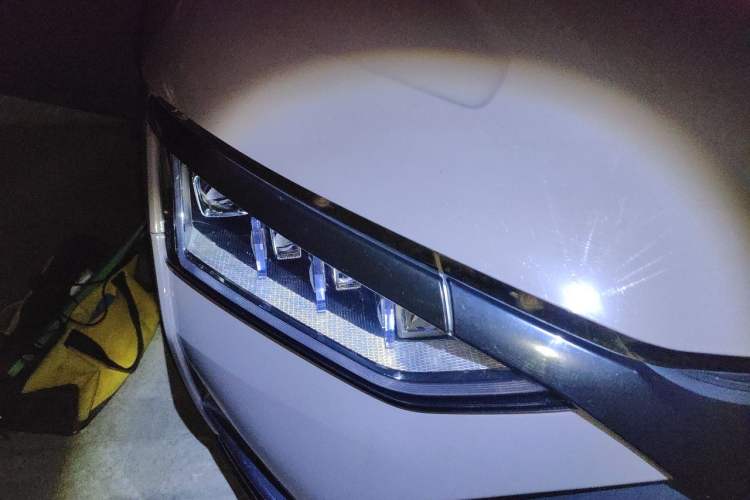 Used BYD Han 2020 DM Four-Wheel Drive Performance Edition Prestige Model Right Front Headlight
