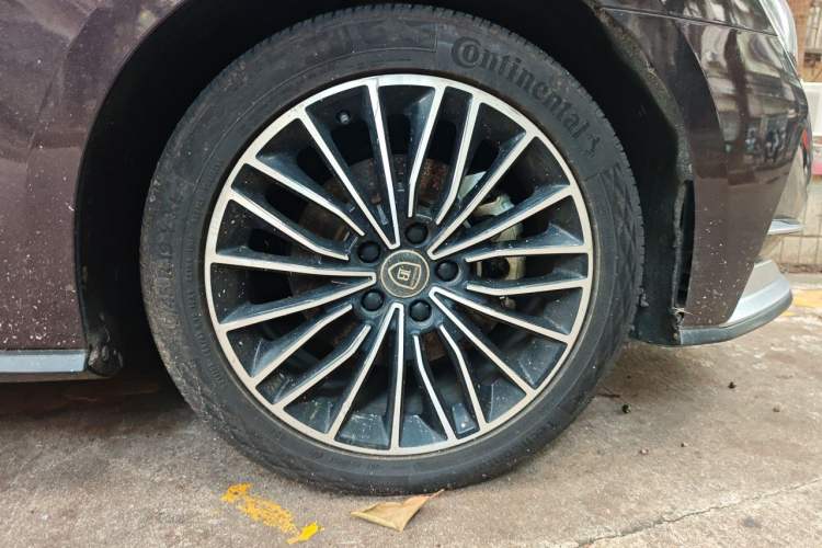Used BYD Han 2020 DM Four-Wheel Drive Performance Edition Prestige Model Right Front Wheel Hub