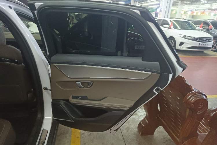Used BYD Han 2020 DM Four-Wheel Drive Performance Edition Prestige Model Right Rear Door Interior