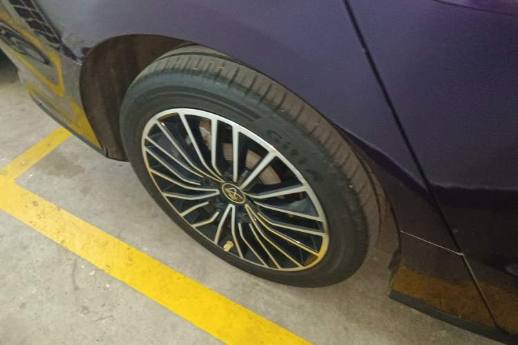 Used BYD Han 2020 DM Four-Wheel Drive Performance Edition Prestige Model Right Rear Wheel Hub
