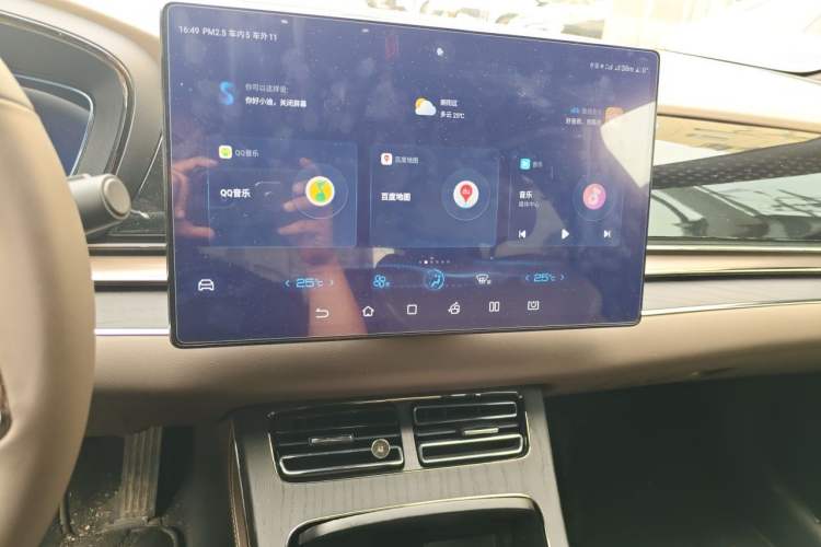 Used BYD Han 2020 EV Long-Range Deluxe Model Audio And AC Panel