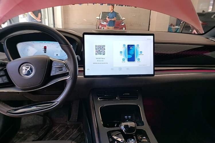 Used BYD Han 2020 EV Four-Wheel Drive High-Performance Flagship Model Audio And AC Panel