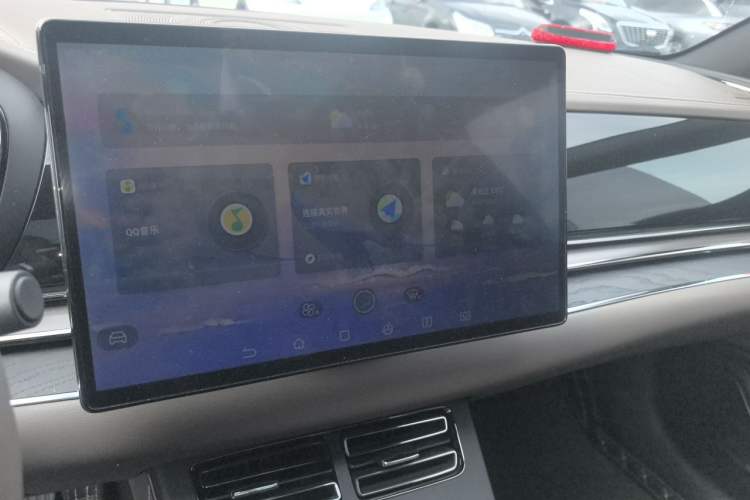 Used BYD Han 2020 EV Long-Range Deluxe Model Audio And AC Panel