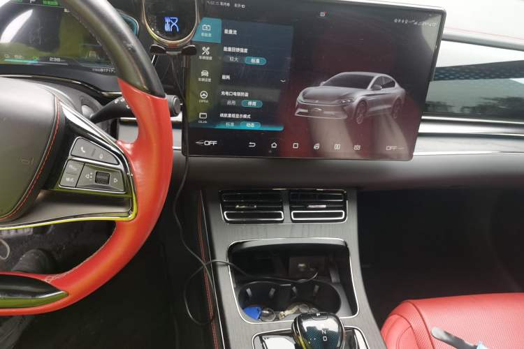 Used BYD Han 2020 EV Four-Wheel Drive High-Performance Flagship Model Audio And AC Panel