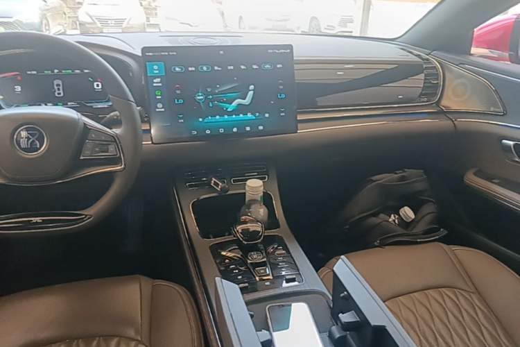 Used BYD Han 2020 EV Long-Range Deluxe Model Audio And AC Panel