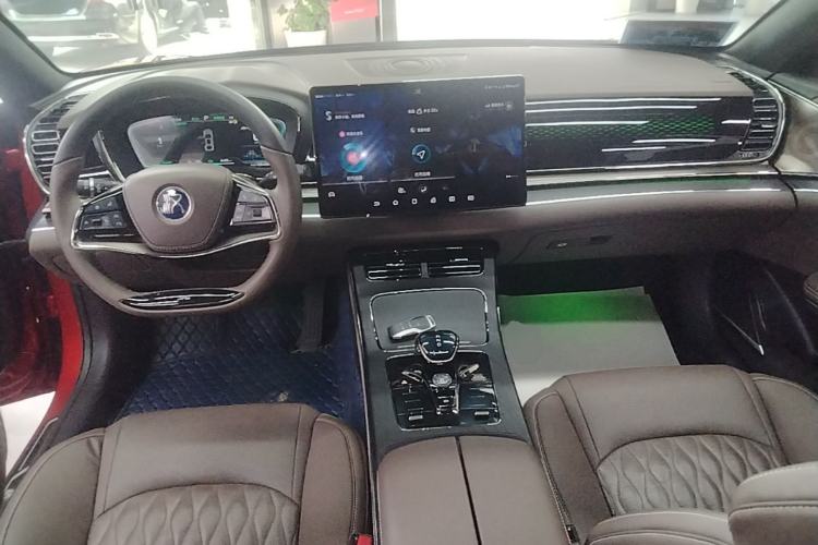 Used BYD Han 2020 EV Long-Range Deluxe Model Center Console