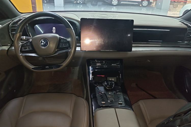 Used BYD Han 2020 EV Long-Range Luxury Model Center Console