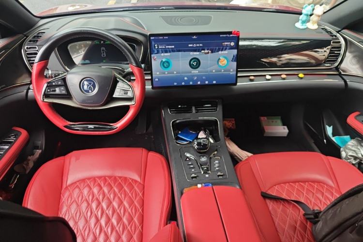 Used BYD Han 2020 EV Four-Wheel Drive High-Performance Flagship Model Center Console