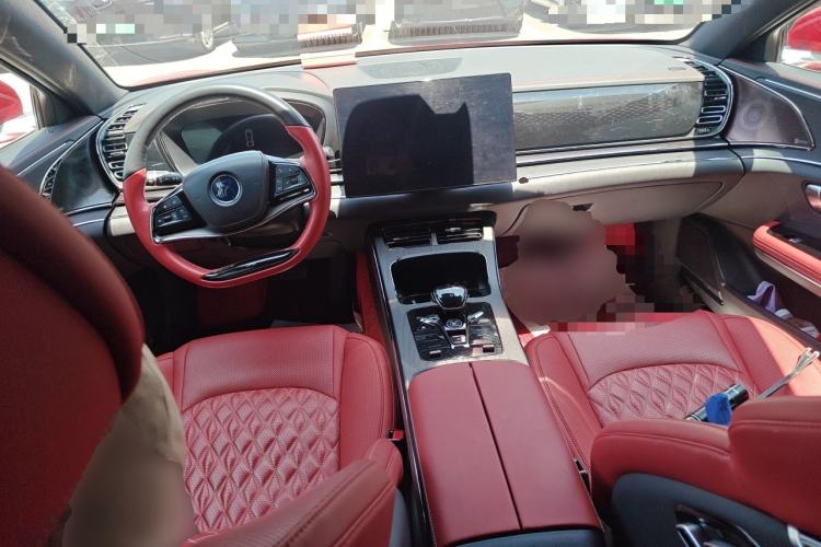 Used BYD Han 2020 EV Four-Wheel Drive High-Performance Flagship Model Center Console