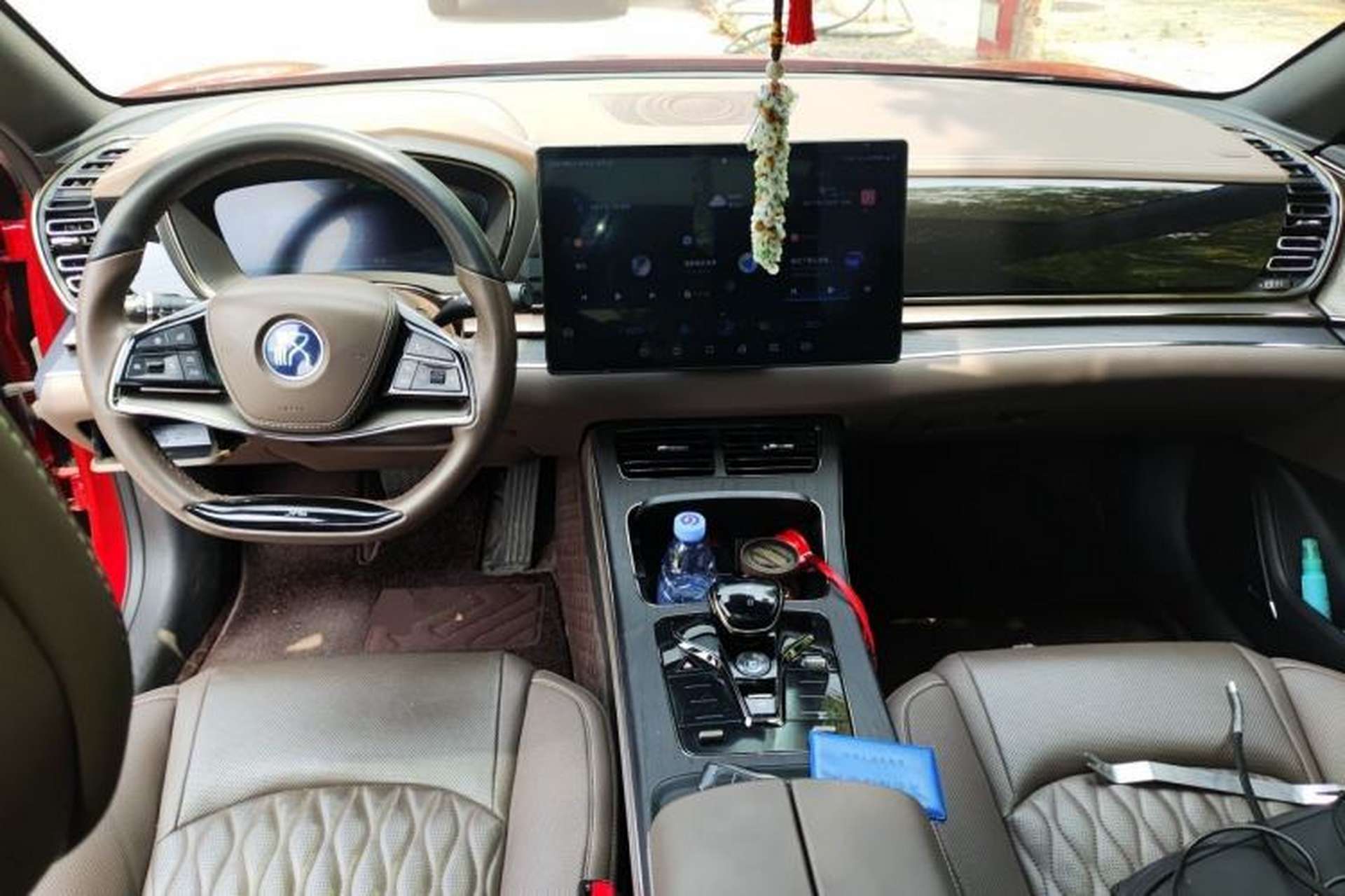 Used BYD Han 2020 EV Long-Range Deluxe Model Center Console