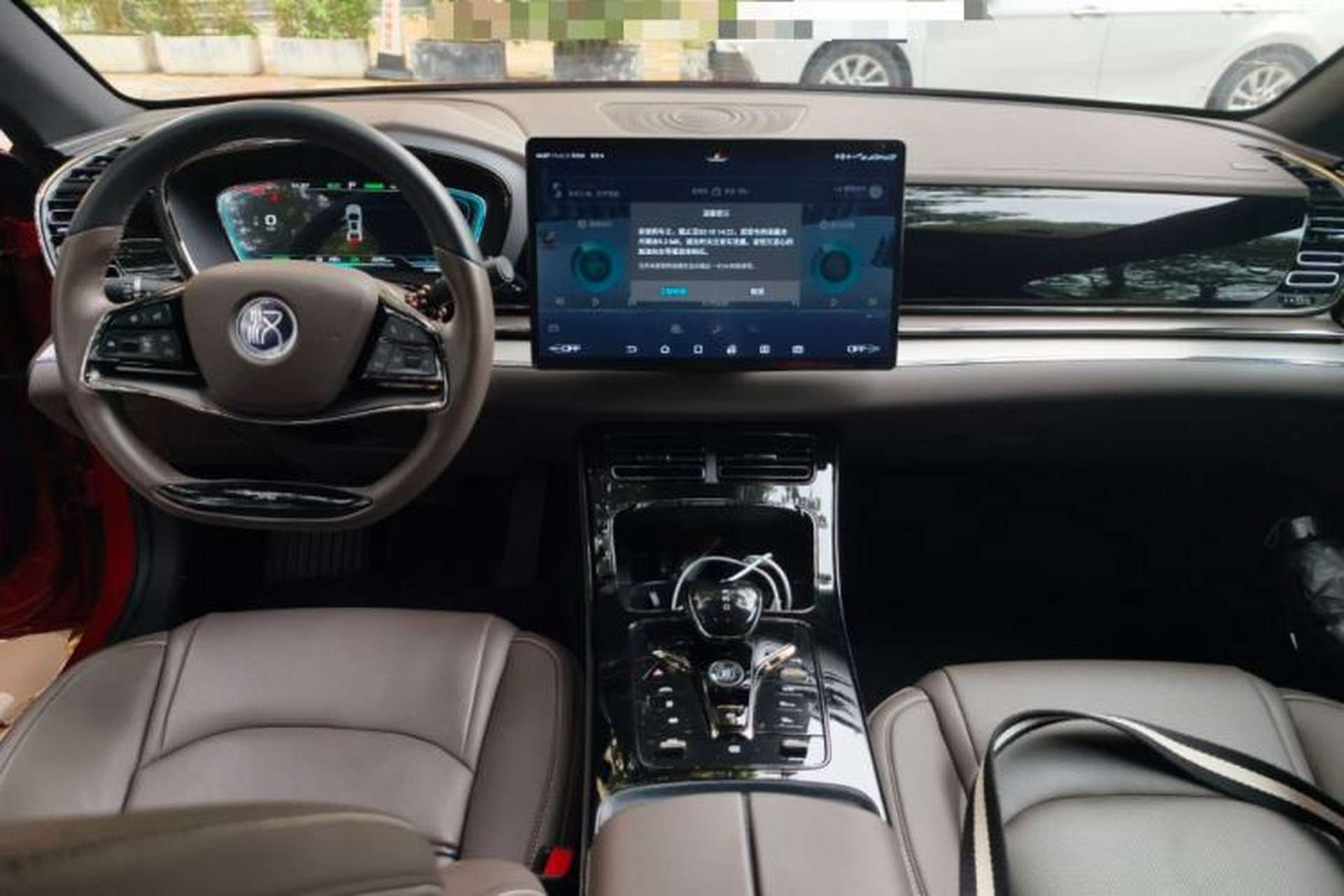 Used BYD Han 2020 EV Long-Range Luxury Model Center Console