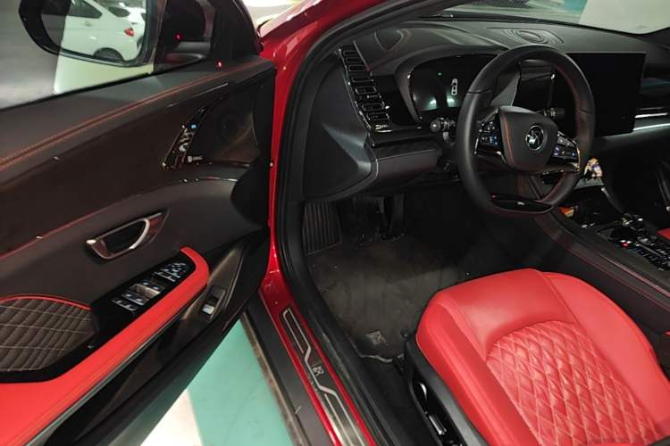 Used BYD Han 2020 EV Four-Wheel Drive High-Performance Flagship Model Driver Seat