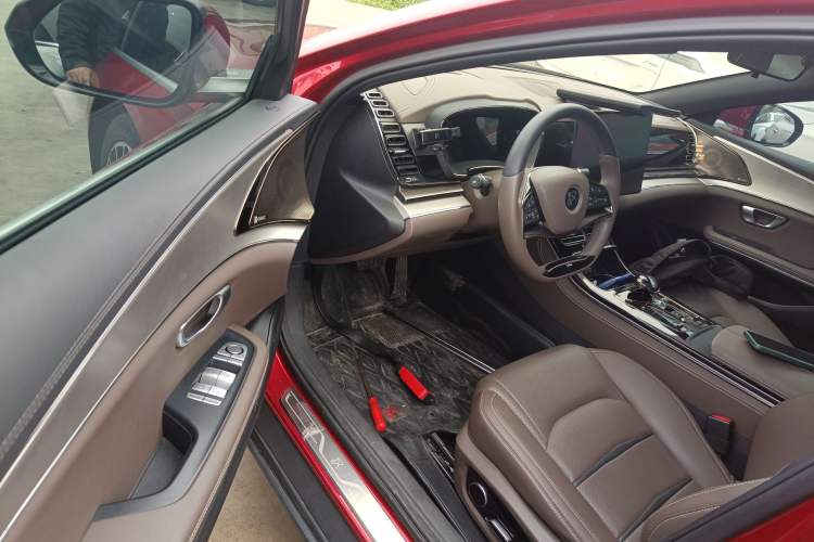 Used BYD Han 2020 EV Long-Range Luxury Model Driver Seat