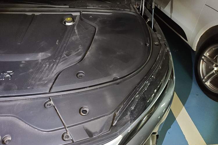 Used BYD Han 2020 EV Four-Wheel Drive High-Performance Flagship Model Engine Bay Left
