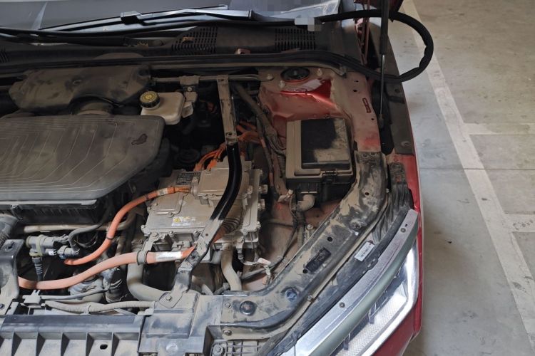 Used BYD Han 2020 DM Four-Wheel Drive Performance Edition Prestige Model Engine Bay Left