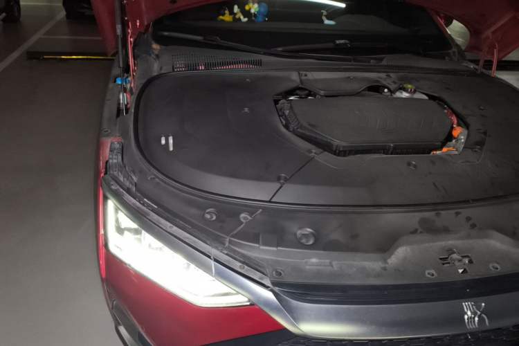 Used BYD Han 2020 DM Four-Wheel Drive Performance Edition Prestige Model Engine Bay Right