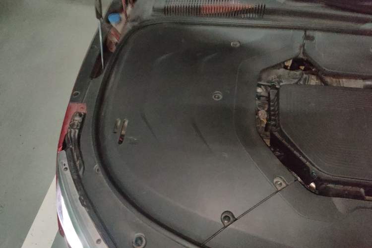 Used BYD Han 2020 DM Four-Wheel Drive Performance Edition Prestige Model Engine Bay Right