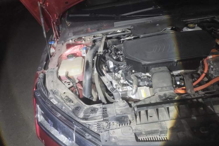Used BYD Han 2020 DM Four-Wheel Drive Performance Edition Luxury Model Engine Bay Right