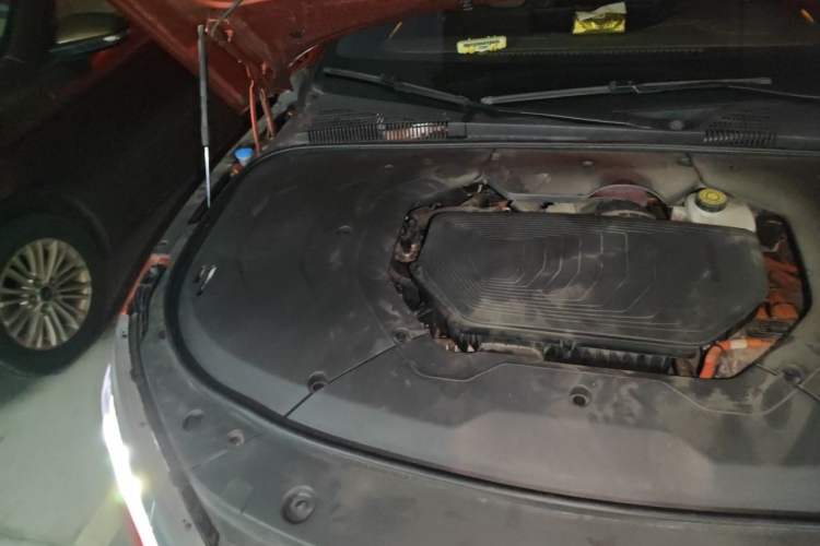 Used BYD Han 2020 DM Four-Wheel Drive Performance Edition Prestige Model Engine Bay Right