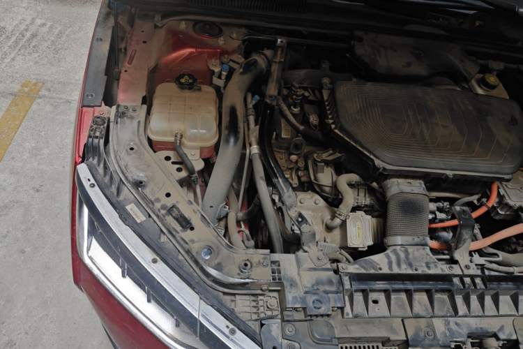 Used BYD Han 2020 DM Four-Wheel Drive Performance Edition Prestige Model Engine Bay Right