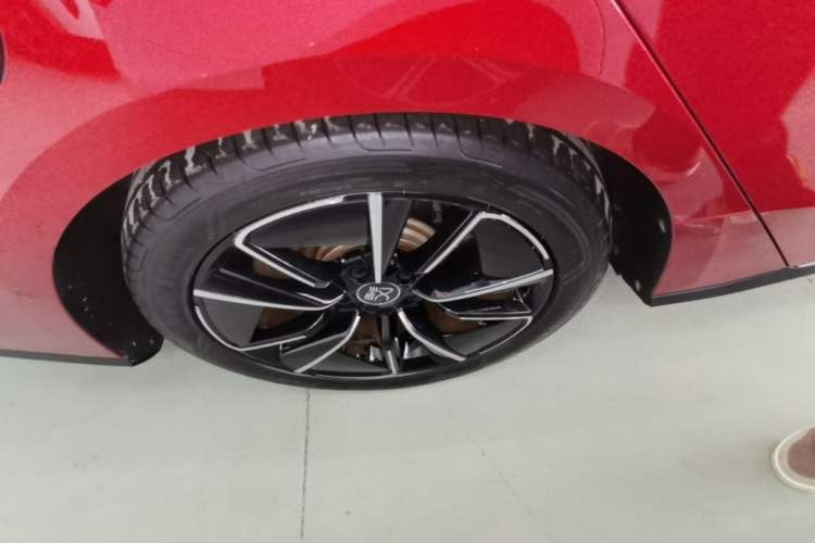 Used BYD Han 2020 EV Four-Wheel Drive High-Performance Flagship Model Exterior 5