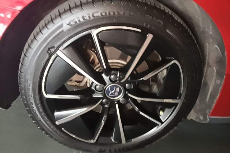 Used BYD Han 2020 EV Four-Wheel Drive High-Performance Flagship Model Exterior 5