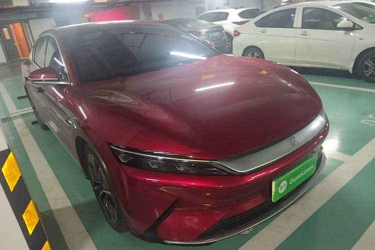 Used BYD Han 2020 EV Four-Wheel Drive High-Performance Flagship Model Front Right 45 Deg