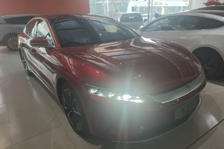 Used BYD Han 2020 EV Four-Wheel Drive High-Performance Flagship Model Front Right 45 Deg