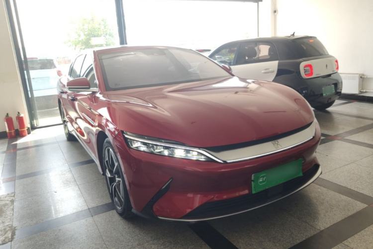 Used BYD Han 2020 EV Four-Wheel Drive High-Performance Flagship Model Front Right 45 Deg