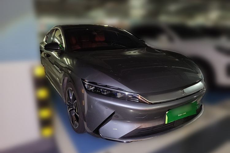 Used BYD Han 2020 EV Four-Wheel Drive High-Performance Flagship Model Front Right 45 Deg