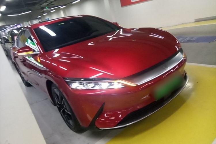 Used BYD Han 2020 EV Four-Wheel Drive High-Performance Flagship Model Front Right 45 Deg