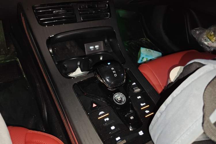 Used BYD Han 2020 EV Four-Wheel Drive High-Performance Flagship Model Gear Lever