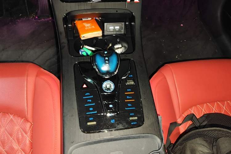 Used BYD Han 2020 EV Four-Wheel Drive High-Performance Flagship Model Gear Lever