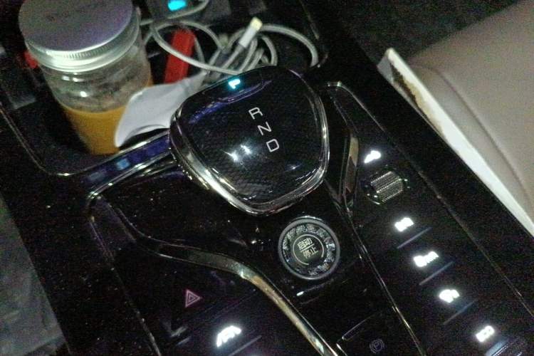 Used BYD Han 2020 EV Long-Range Luxury Model Gear Lever