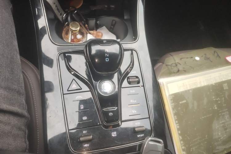 Used BYD Han 2020 DM Four-Wheel Drive Performance Edition Luxury Model Gear Lever