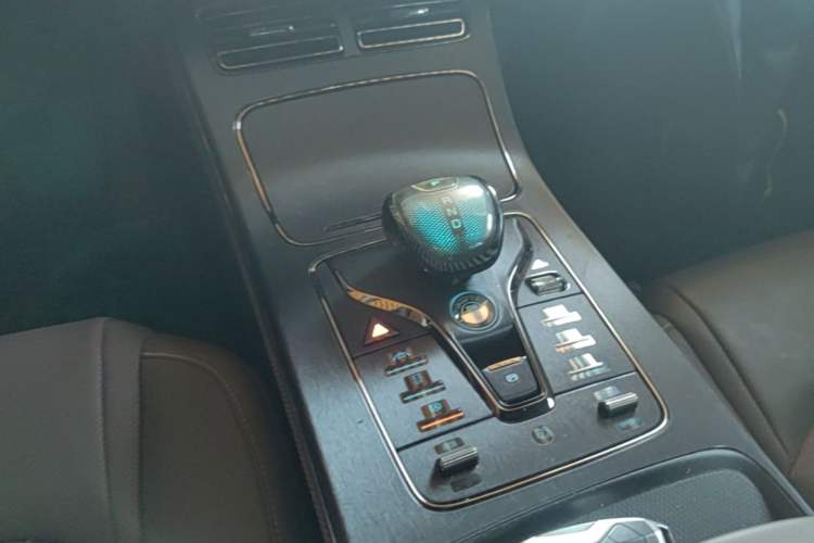 Used BYD Han 2020 EV Long-Range Luxury Model Gear Lever