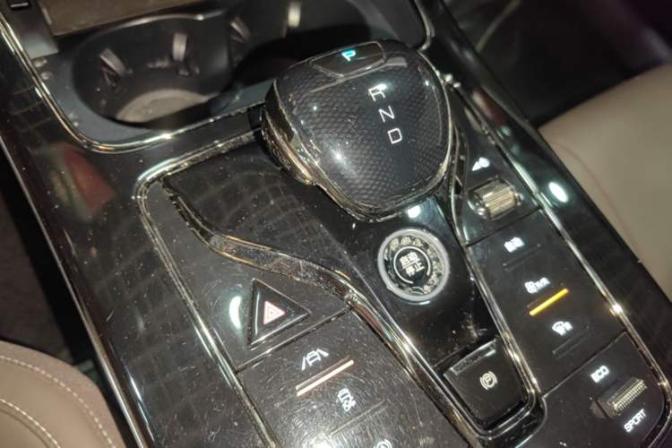Used BYD Han 2020 DM Four-Wheel Drive Performance Edition Luxury Model Gear Lever