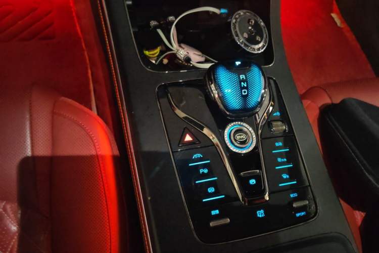 Used BYD Han 2020 EV Four-Wheel Drive High-Performance Flagship Model Gear Lever