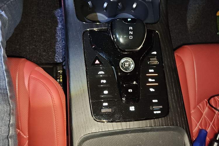 Used BYD Han 2020 EV Four-Wheel Drive High-Performance Flagship Model Gear Lever