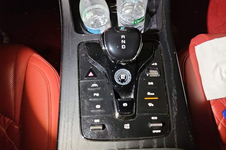 Used BYD Han 2020 EV Four-Wheel Drive High-Performance Flagship Model Gear Lever