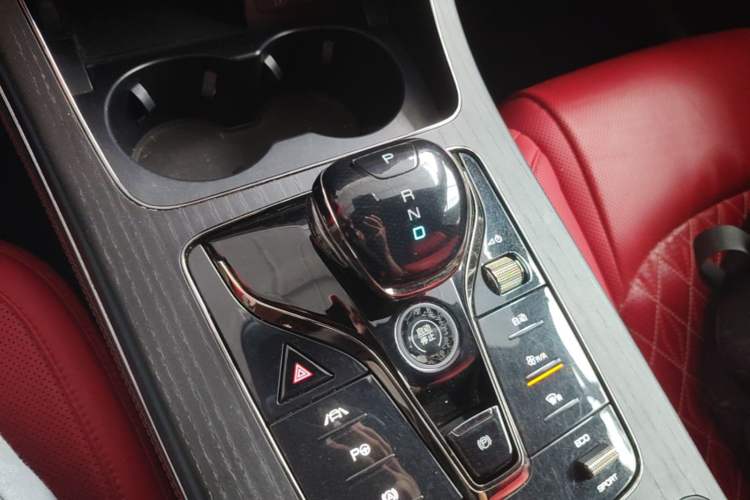 Used BYD Han 2020 EV Four-Wheel Drive High-Performance Flagship Model Gear Lever