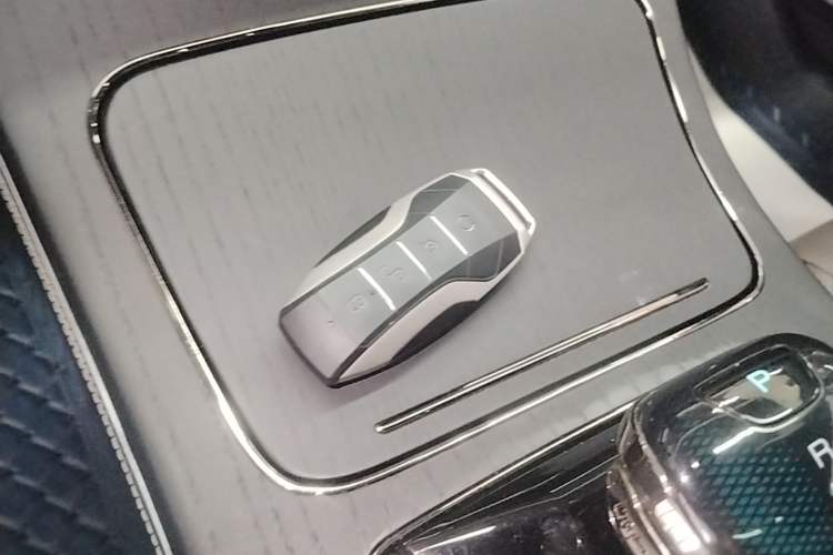 Used BYD Han 2020 EV Long-Range Deluxe Model Interior 1