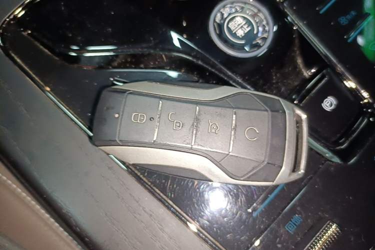 Used BYD Han 2020 EV Long-Range Deluxe Model Interior 1