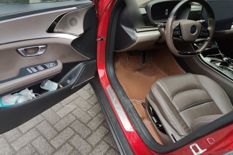 Used BYD Han 2020 EV Long-Range Luxury Model Interior 3